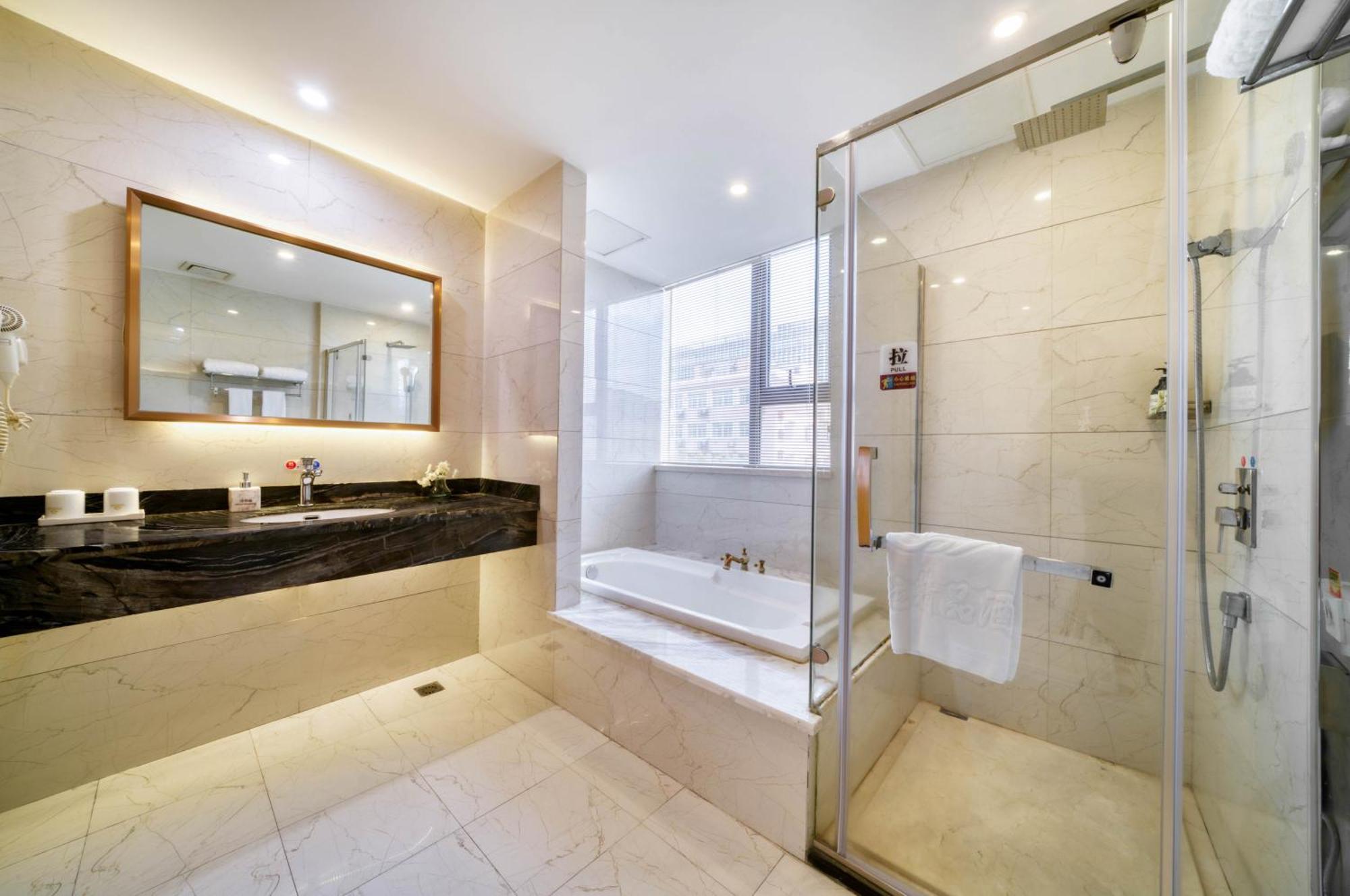 Hendra Hotel - Wenzhou Longwan International Airport Yongzhong Metro Station Branch Eksteriør billede